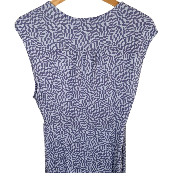 Urban Outfitters Zina Blue Geometric Print Sleeveless Midi Wrap Dress - Picture 12 of 16